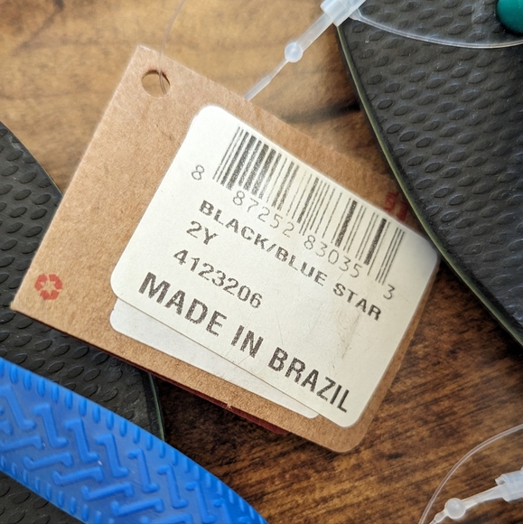 Havaianas in a size 2 youth - Picture 3 of 4